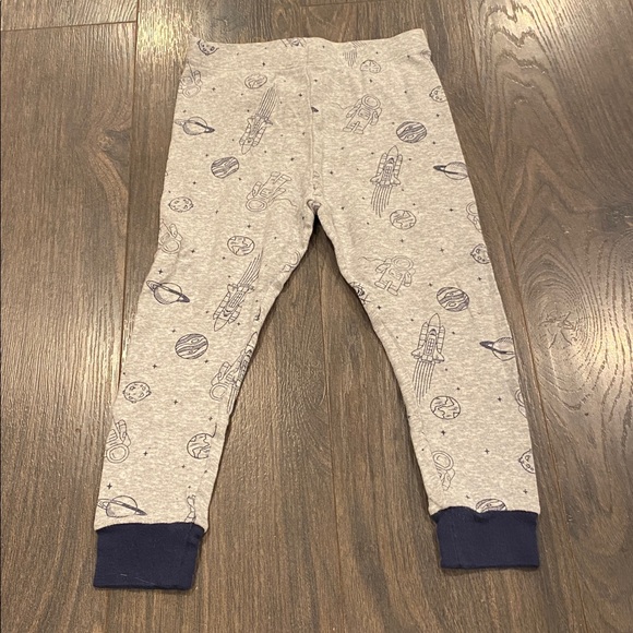 Lot of 18 boys size 4 clothes 1:13 - Picture 11 of 16